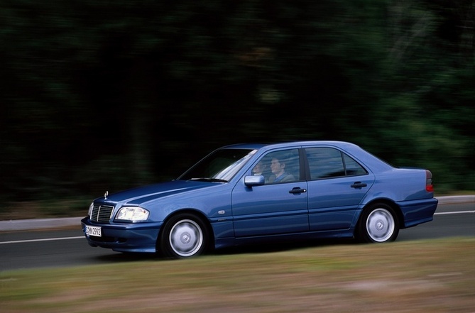 Mercedes-Benz C 200