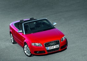 Audi S4 Cabriolet with Tiptronic