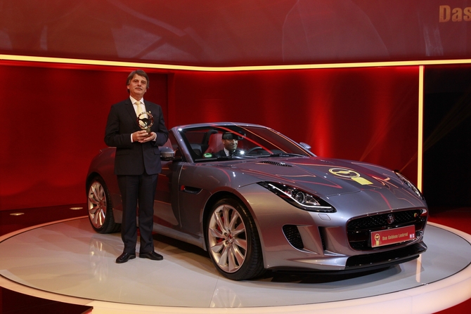 JLR won 195 awards in 2013 for its cars JLR won 195 awards in 2013 for its cars