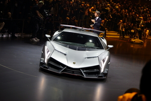 Novo supercarro da Lamborghini foi apresentado hoje