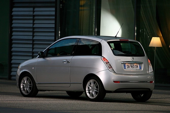 Lancia Ypsilon 1.4 16v