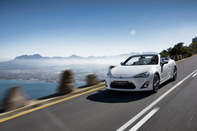 Toyota vai avaliar aceitação da versão descapotável do GT86 em Genebra