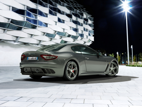 Maserati acrescentou bancos traseiros ao novo GranTurismo MC Stradale