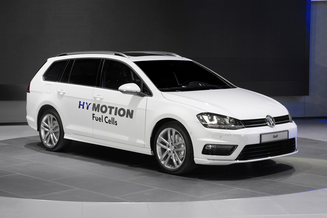 Volkswagen Golf SportWagen HyMotion