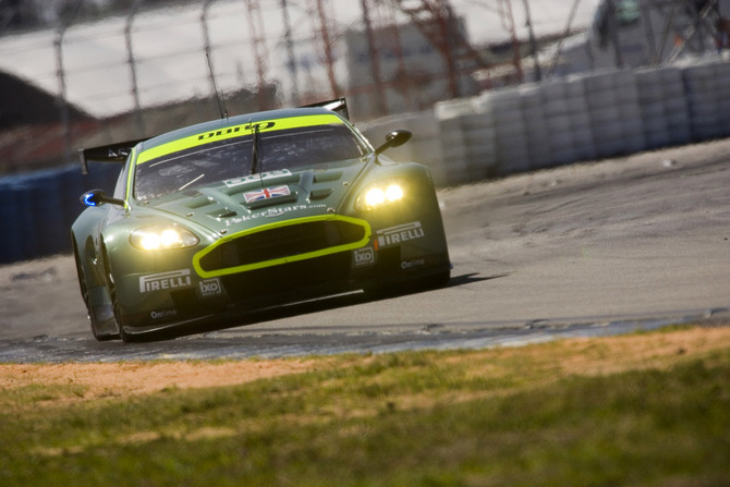 Aston Martin DBR9