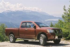 Nissan King Cab SE 4X4 LWB