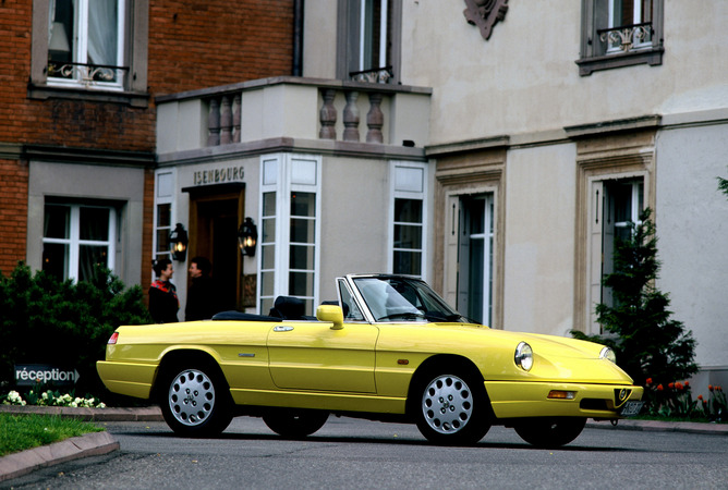 Alfa Romeo Spider 1.6