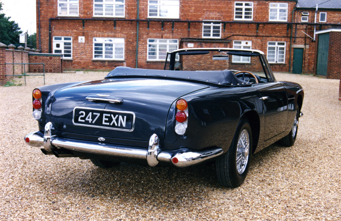 Aston Martin DB4 Convertible