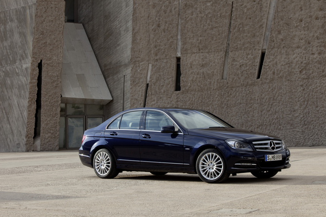 Mercedes-Benz C 250 BlueEfficiency Classic 7G-Tronic Plus