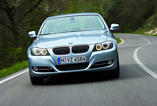 BMW 316i Navigation (E90) LCI