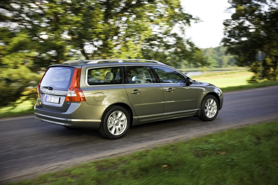 Volvo V70 2.5T Momentum Geartronic