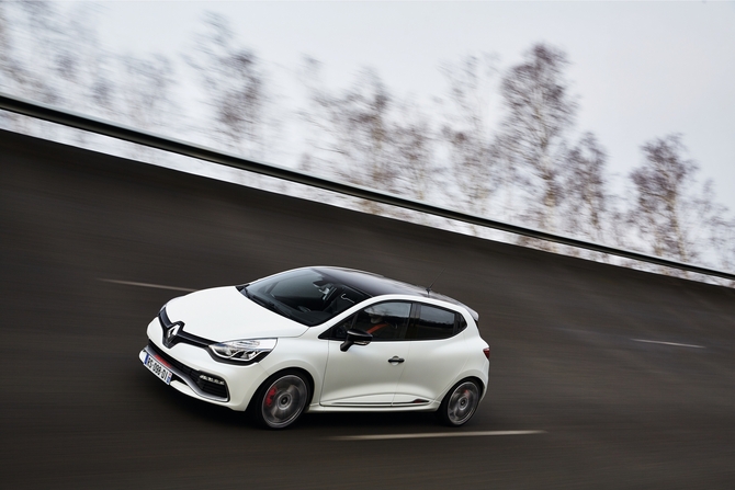 Renault Clio R.S 220 Trophy