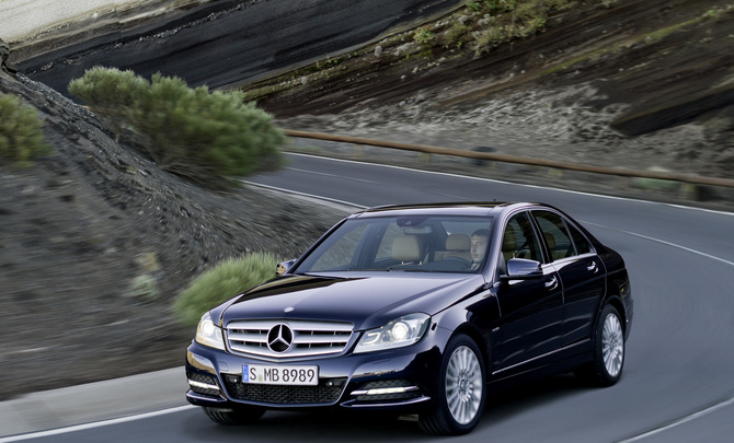 Mercedes-Benz C 180 BlueEfficiency Classic 7G-Tronic Plus