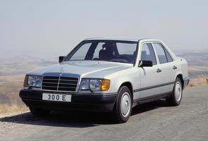 Mercedes-Benz 200 E AT