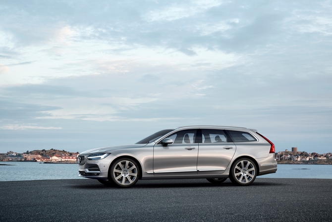 Volvo V90 T5