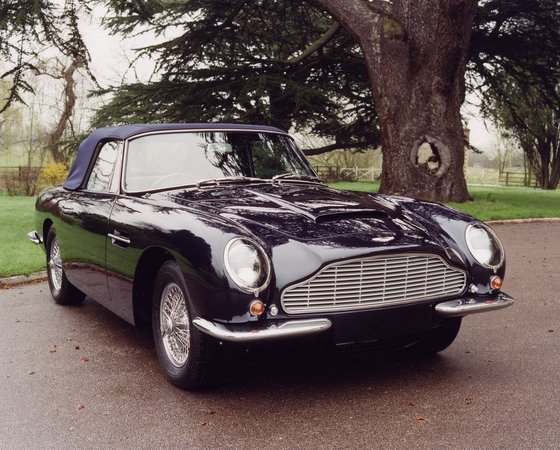 Aston Martin DB6 Volante