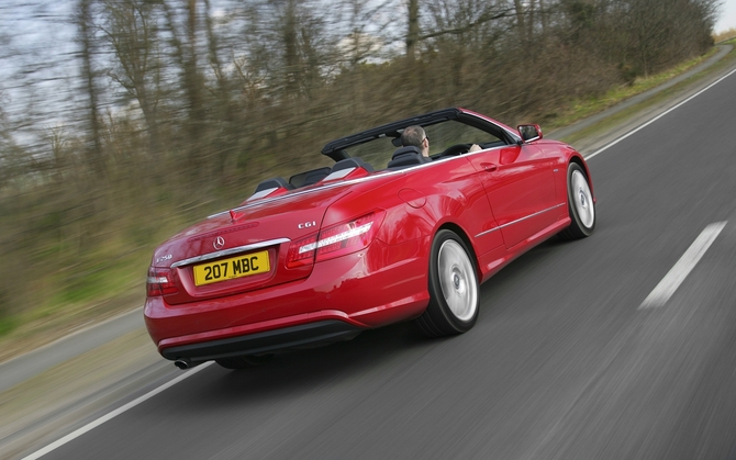 Mercedes-Benz E250 Cabriolet CGI BlueEFF. Sport