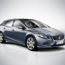 Volvo lança oficialmente o modelo V40