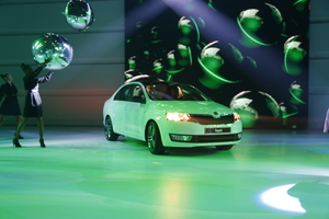 Skoda Rapid estreia em Paris