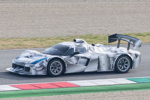 O chassis por baixo pode ser a base do novo LMP1 da marca italiana