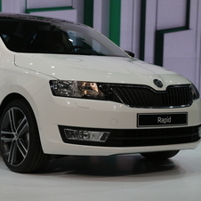 Skoda Rapid estreia em Paris