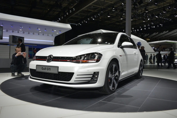 *Updated* Volkswagen 7th Generation GTI Concept Available with 220PS or 230PS