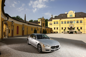 Maserati Quattroporte Base