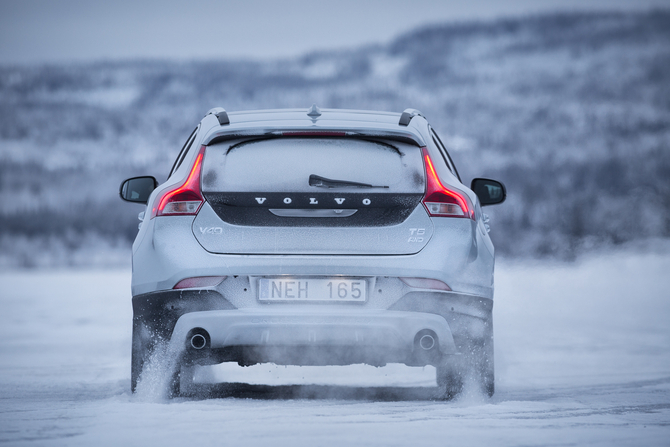 Volvo V40 T4 Summum CC Cross Country