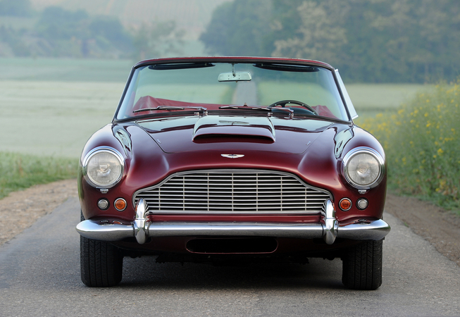 Aston Martin DB4 Vantage