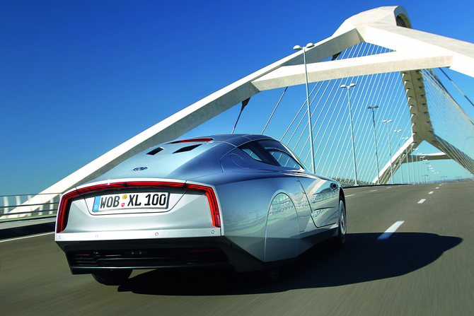 The rear of the car has been shaped to maximize aerodynamics The rear of the car has been shaped to maximize aerodynamics