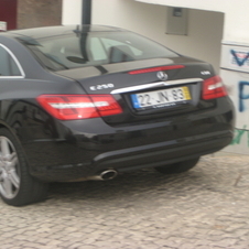 Mercedes-Benz E 250 BlueEfficiency Cabriolet Elegance