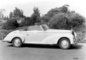 Mercedes-Benz 300 S Roadster