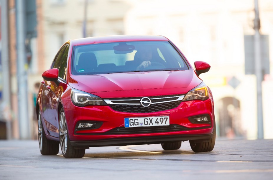 Opel Astra 1.6 BiTurbo CDTI Dynamic Sport