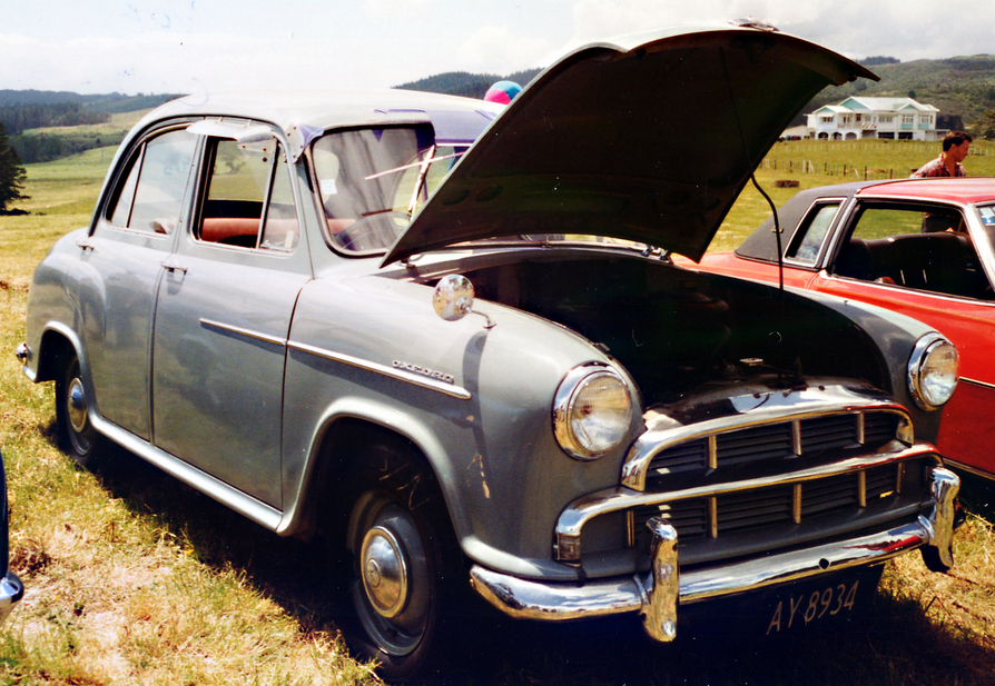 1955 Morris Oxford Series II Saloon