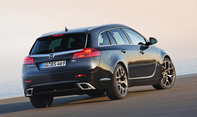 Opel Insignia Sports Tourer OPC