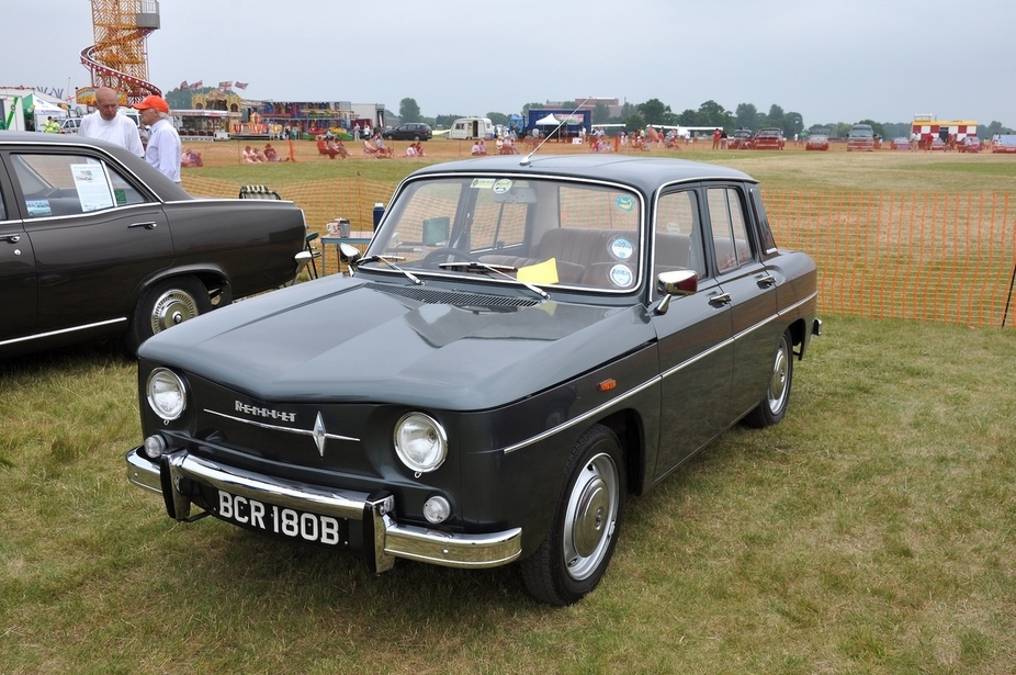 Renault 8