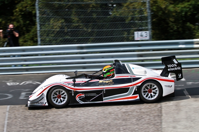 It is odd to hear so much wind and tire noise from a race car