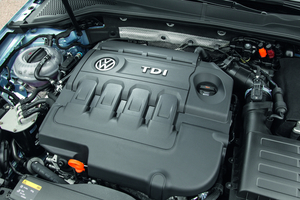 O centro do TDI Bluemotion é o motor diesel 1.6 litros TDI otimizado 