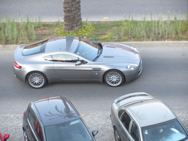 Aston Martin Virage Volante