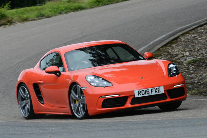 Porsche 718 Cayman S PDK