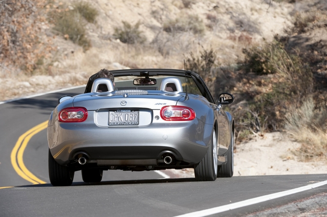 Mazda MX-5 Touring Power Retractable Hardtop