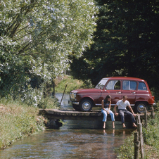 Renault 4