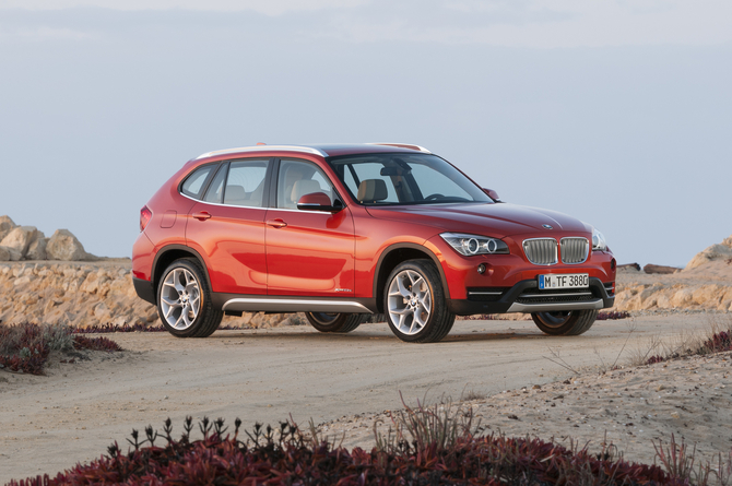 BMW X1 sDrive18i AT