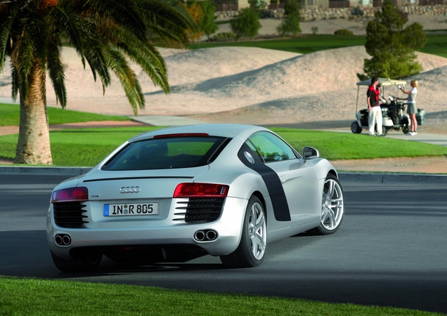 Audi R8 V10 R-Tronic