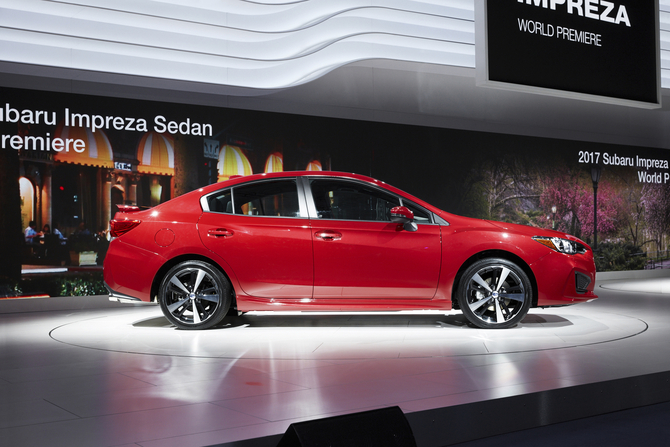 Both variants of the new Impreza are larger than the previous generation