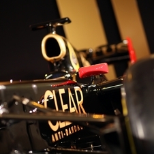 Lotus F1 Team Reveals E20, Also Uses Step-Down Nost