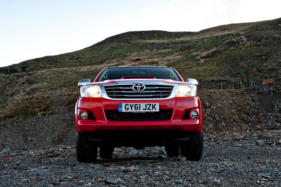 Toyota Hilux 7