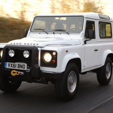 Land Rover Defender 90 Hard Top SE