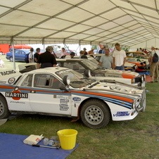 Lancia 037 - side