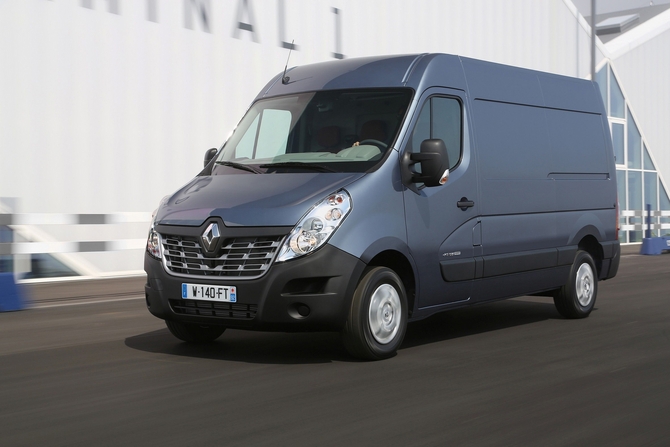 Renault Master Chassis Cabina Dupla Tracção L3 3.5T 2.3 dCi